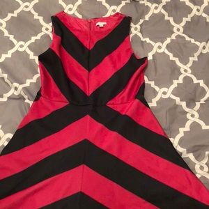 Bright patterned dress!